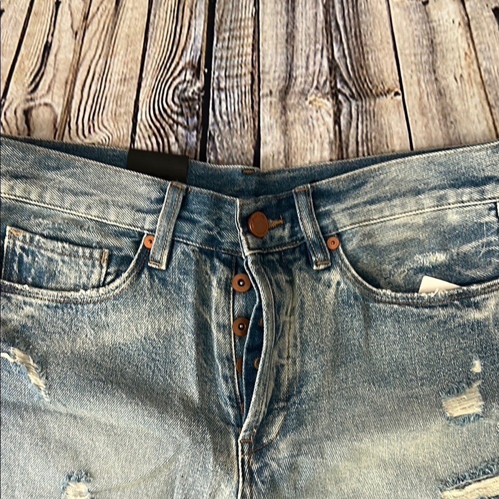 BlankNYC Distressed Denim Jean Shorts - Picture 5 of 7